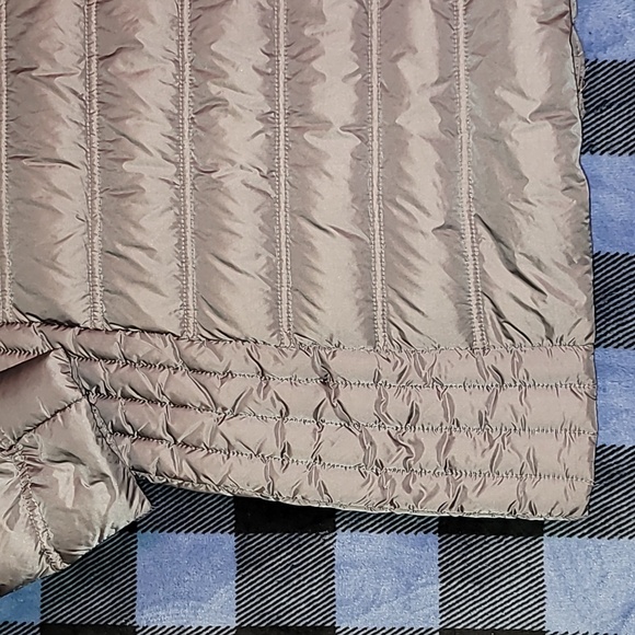 COPY - Michael Kors. Packable Down fill Parka. Like-new/ never worn. Women's s… - Picture 13 of 16